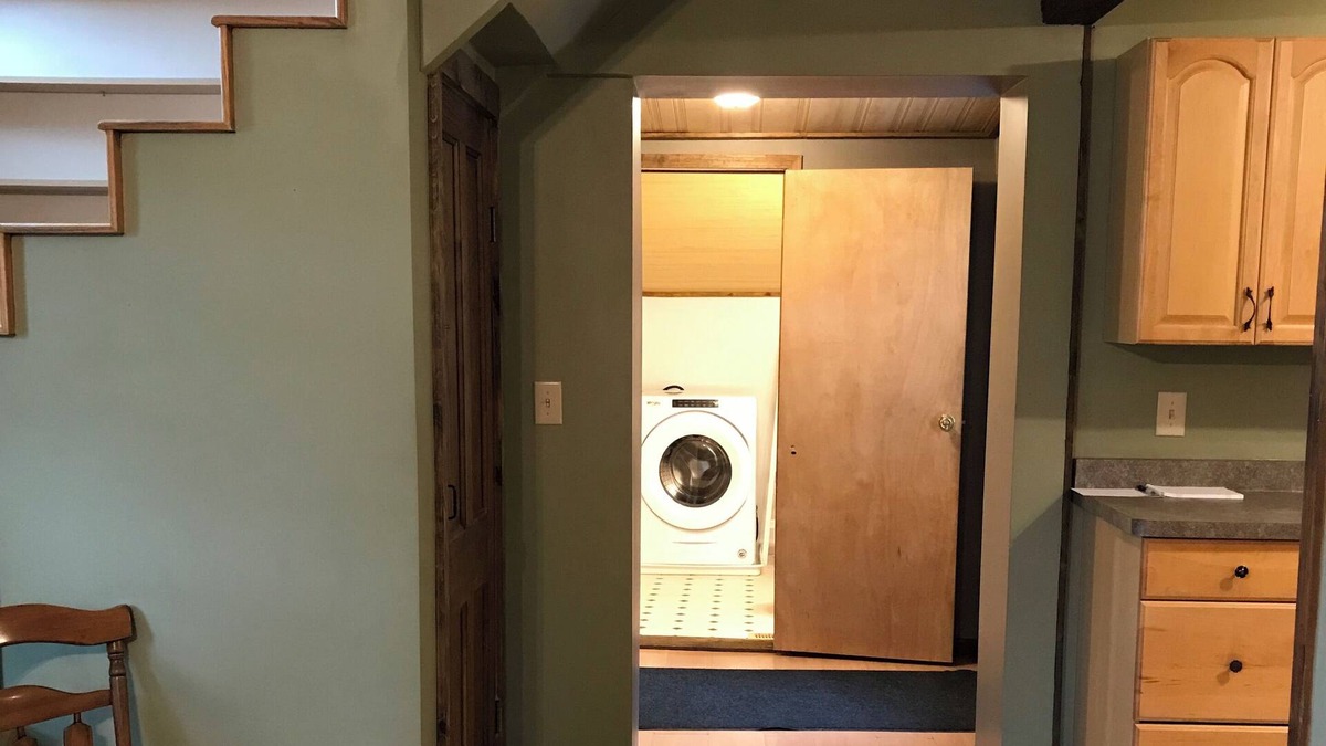 Perry House | Convenient Country Home