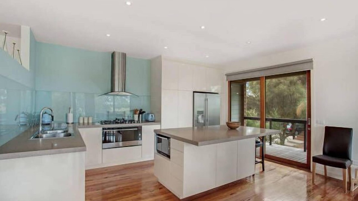 Fingal House | Convenient For Families, Golfers and Hot Spring Enthusiasts