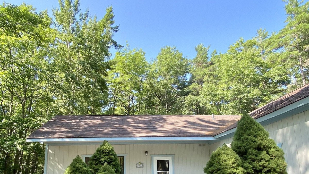 Beaver Island House | Convenient in town location