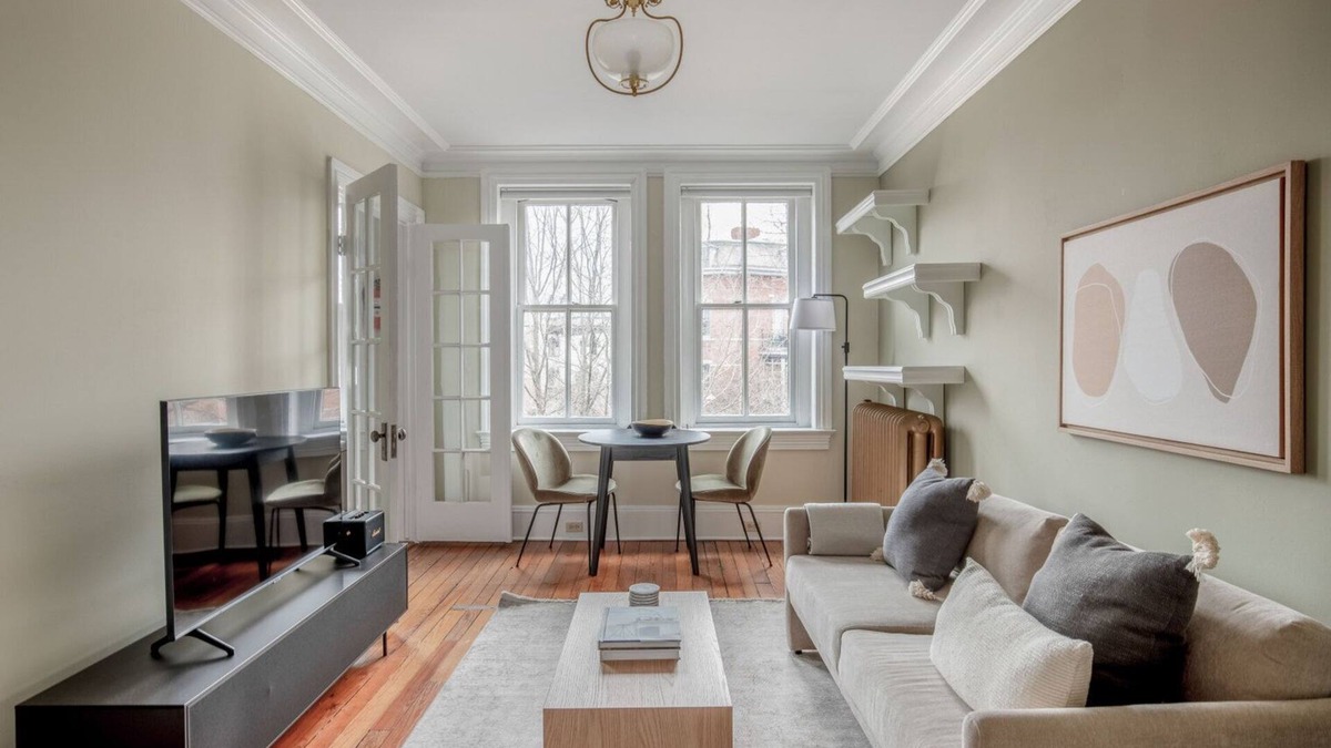 Logan Circle Apartment | Convenient Logan Circle 1BR close to 14th St. by Blueground