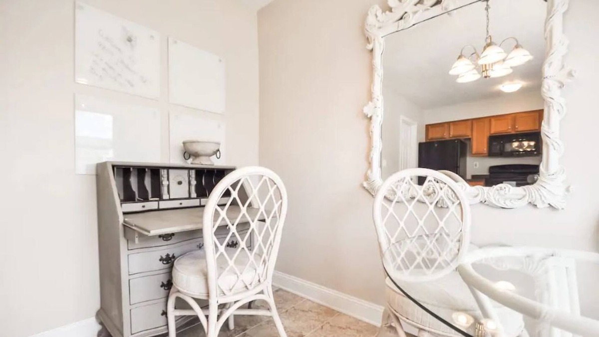 Graymoor-Devondale House | Convenient Monthly Rental-Shop & Dine St Matthews