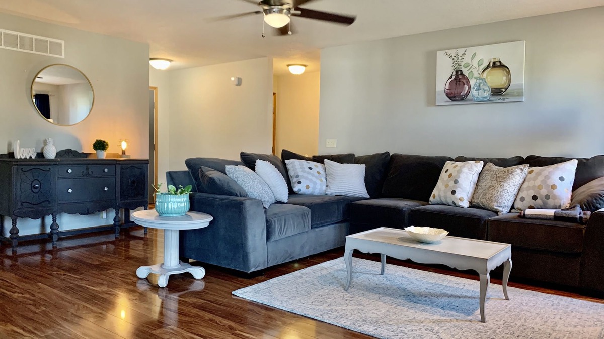 Urbandale House | Convenient Ranch home with 4 bedrooms