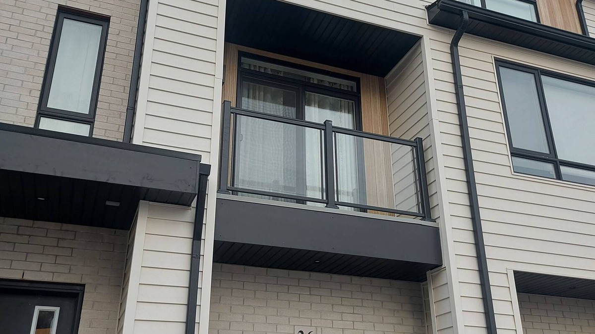 County of Brant Apartment | Convenient room for a peaceful stay in Paris