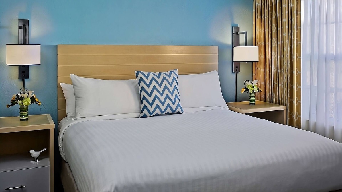 Gunter Afs Hotel | Convenient Stay! 3 Convenient Units, Pool, Free Parking, Pet-Friendly