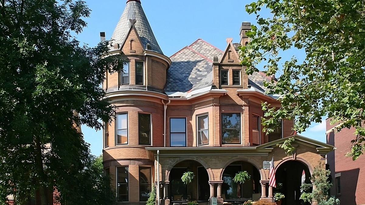 Downtown Columbus Hotel | Convenient Stay, Superb Location Downtown! Near Columbus Museum of Art