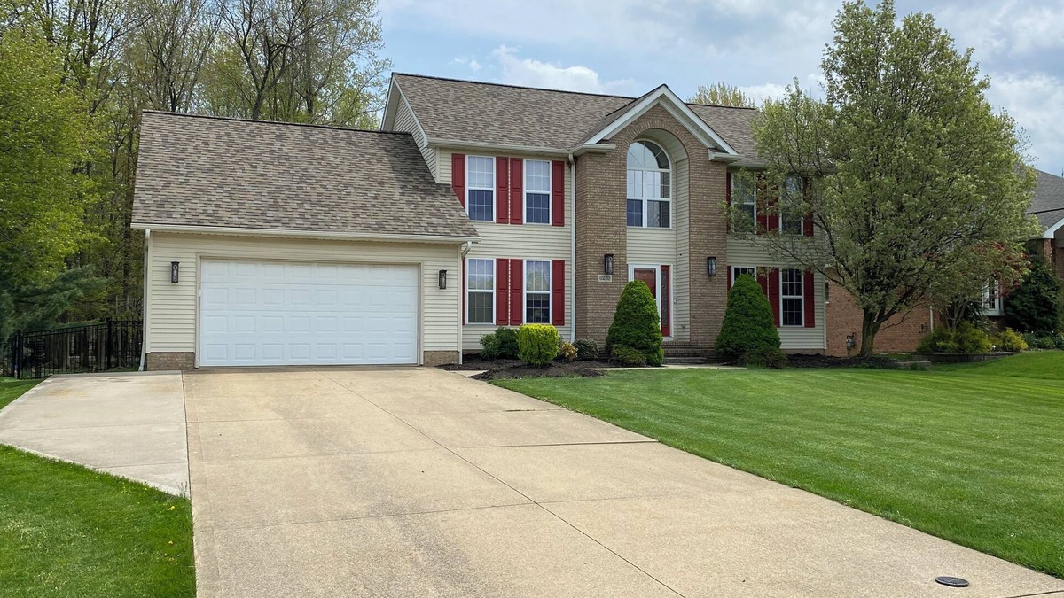 Seven Hills House | Convenient to airport, downtown, & parks.