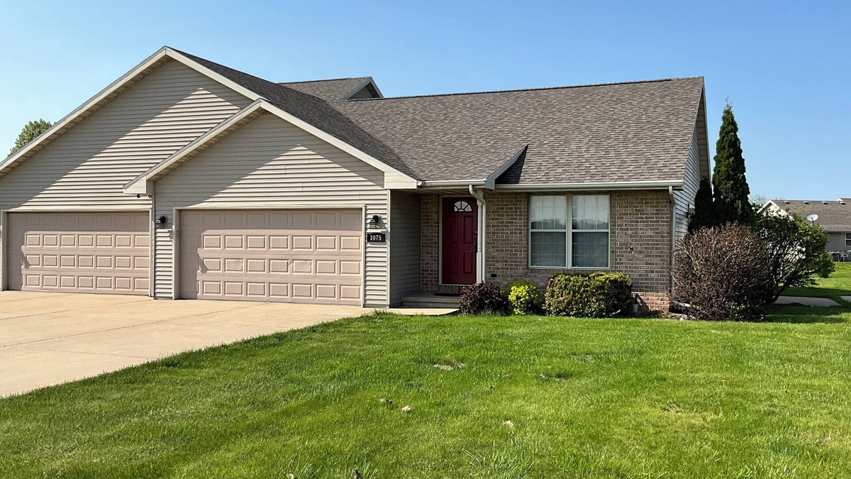 Green Bay House | Convenient to Green Bay's beltline where you can get anywhere in 15 minutes.