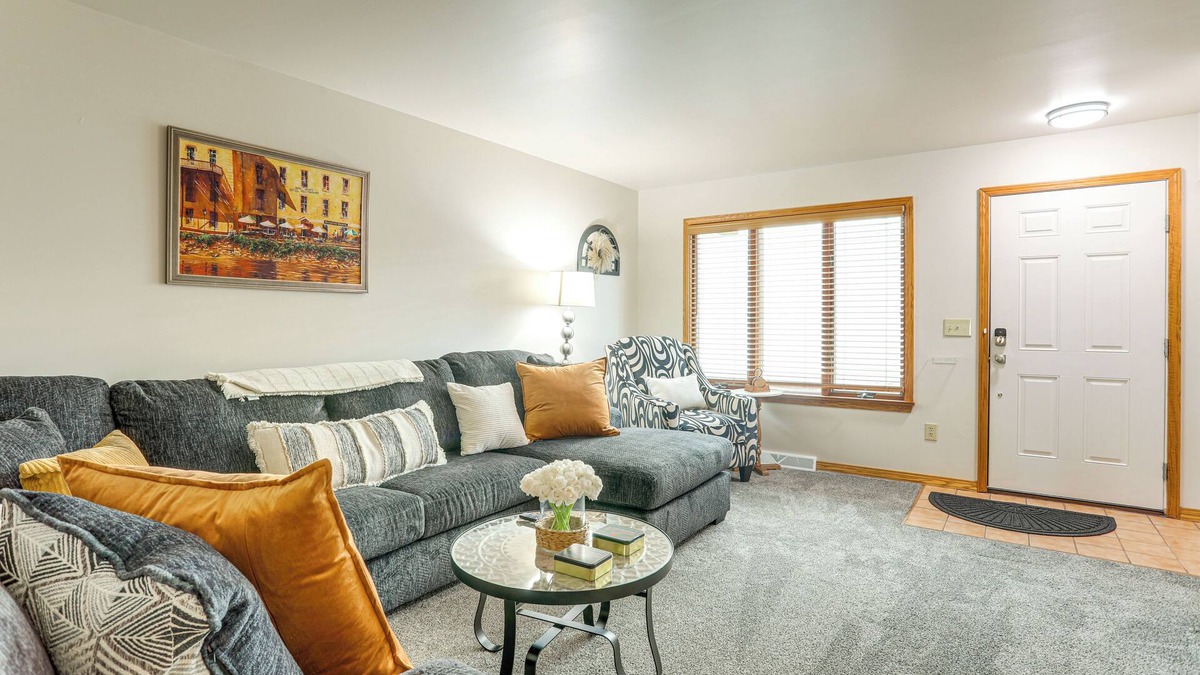 Clearfield House | Convenient Townhome 1 Mi to Dtwn Clearfield