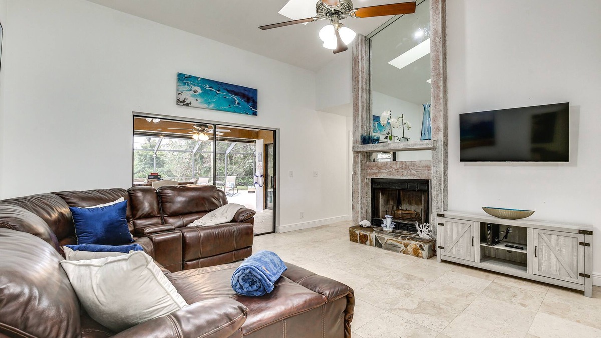 Wellington House | Convenient Wellington Home: Pets Welcome!