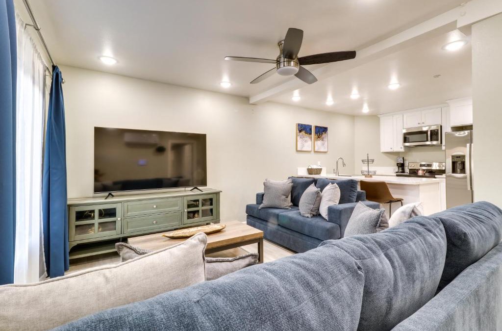 Fontana Apartment | Conveniently Located Fontana Apartment!