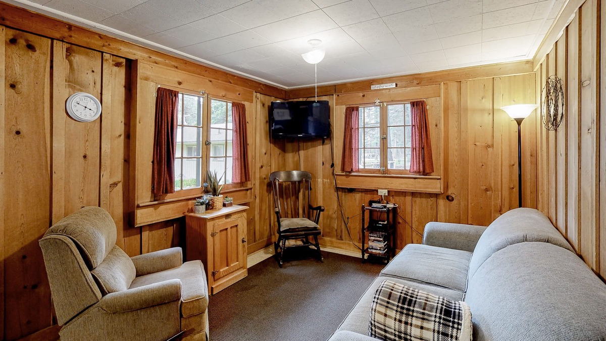 Joseph Cabin | Conveniently Located Home Close to the Lake w/Free WiFi