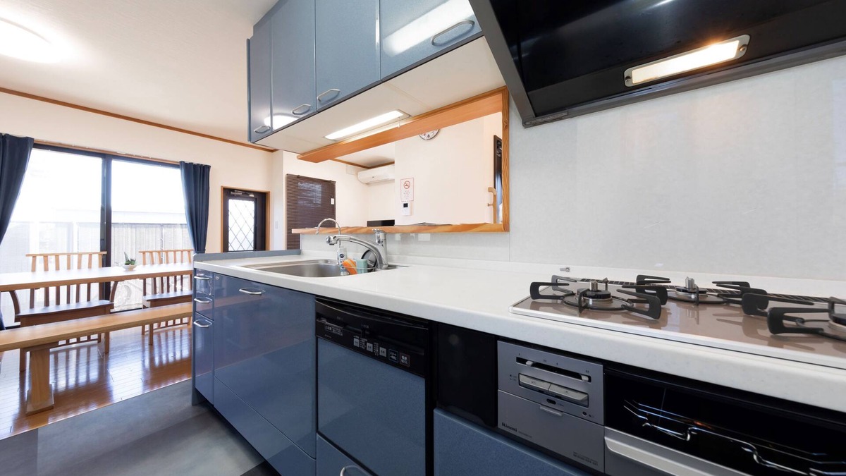 Ena Apartment | Conveniently located in front of JR Ena Station! Tourism, business, and long-term stays are also available.