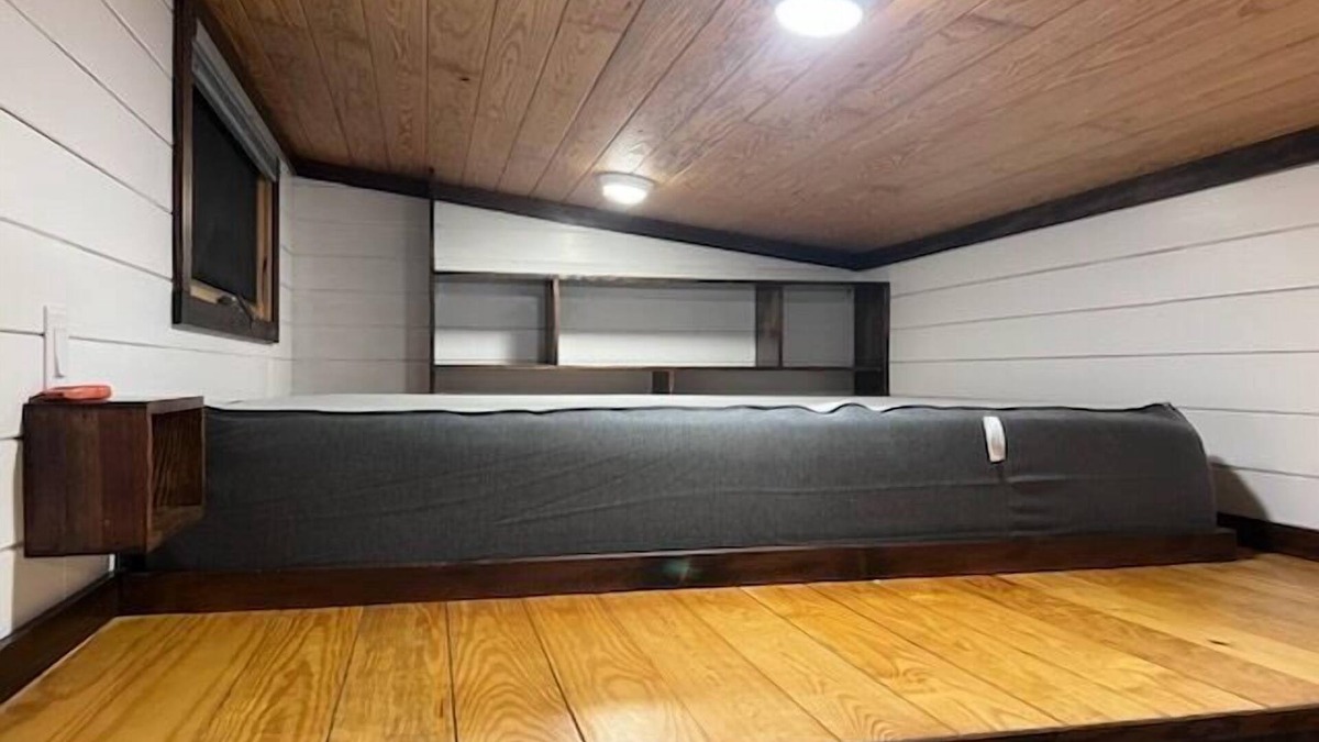 West Oak Hill House | Conveniently Located Tiny Home Retreat-Oak Hill!