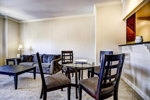 Downtown Baltimore Apartment | Convention center apartments free indoor parking
