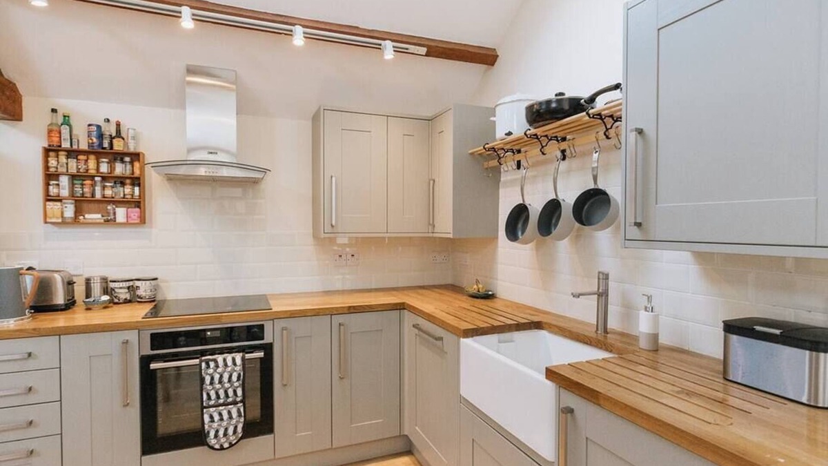 Welton Apartment | Converted 1 Bed Barn close to the National Park