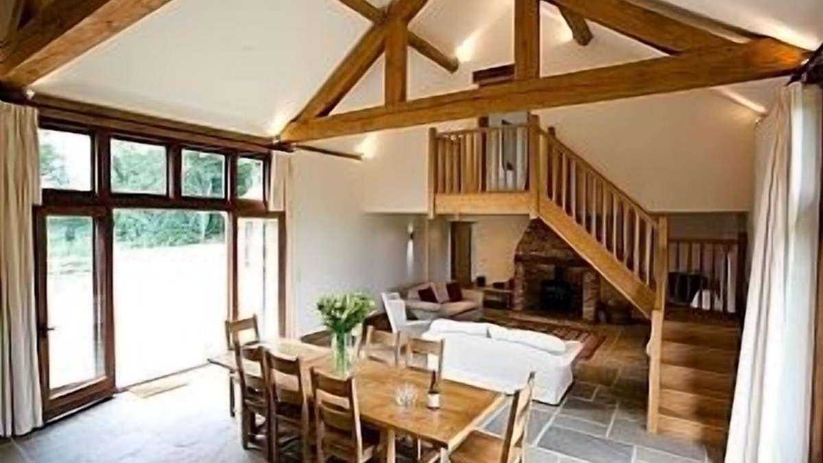 Compton House | Converted Barn