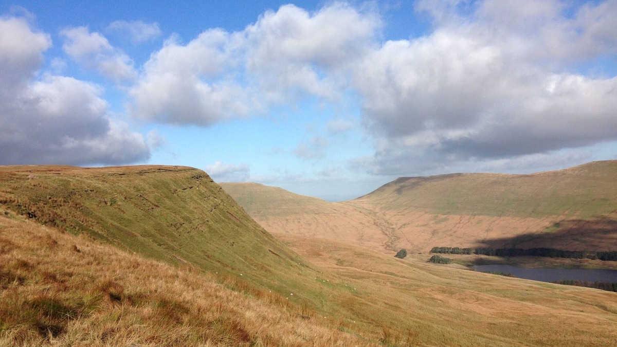 Dol-y-Gaer House | Converted Barn situated on a working hill farm in the Brecon Beacons, Wales