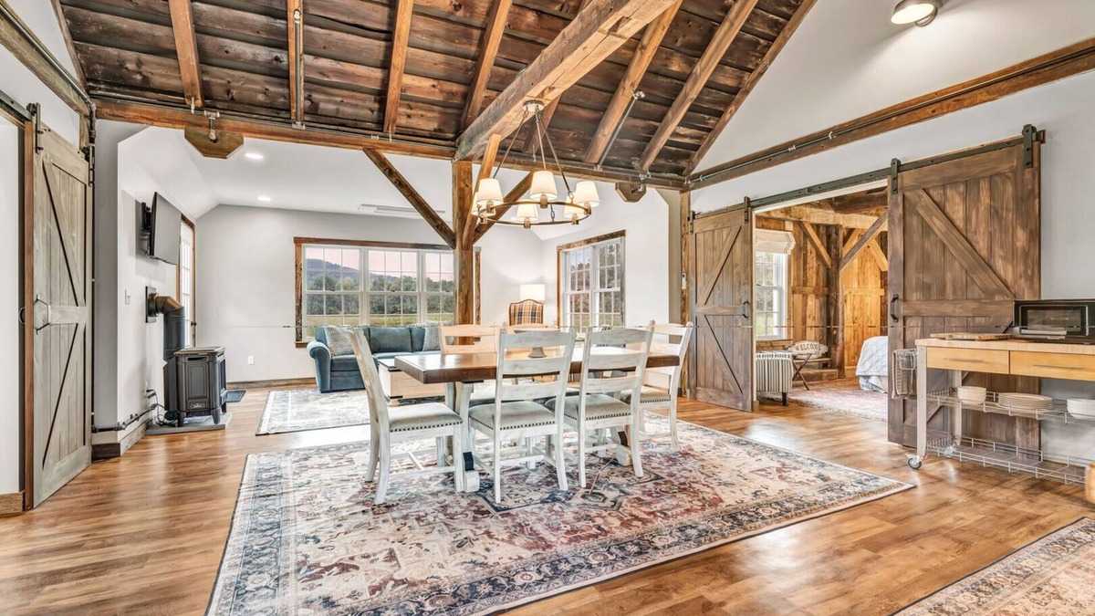 Quechee House | Converted Carriage Barn | The Carriage House Unit2