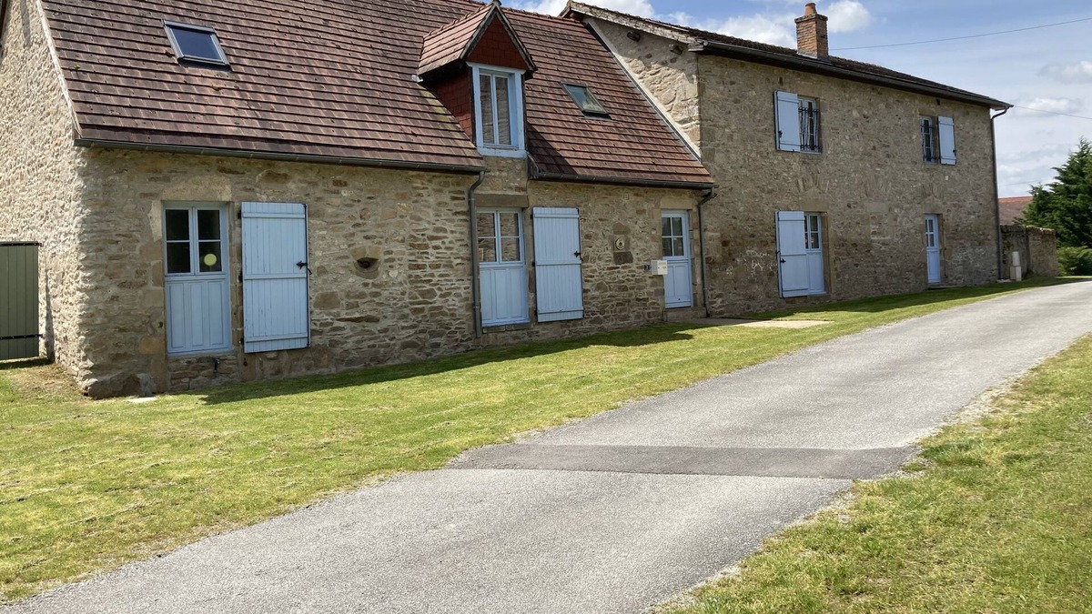 Dompierre-les-Eglises House | converted barn in the heart of the limousine countryside
