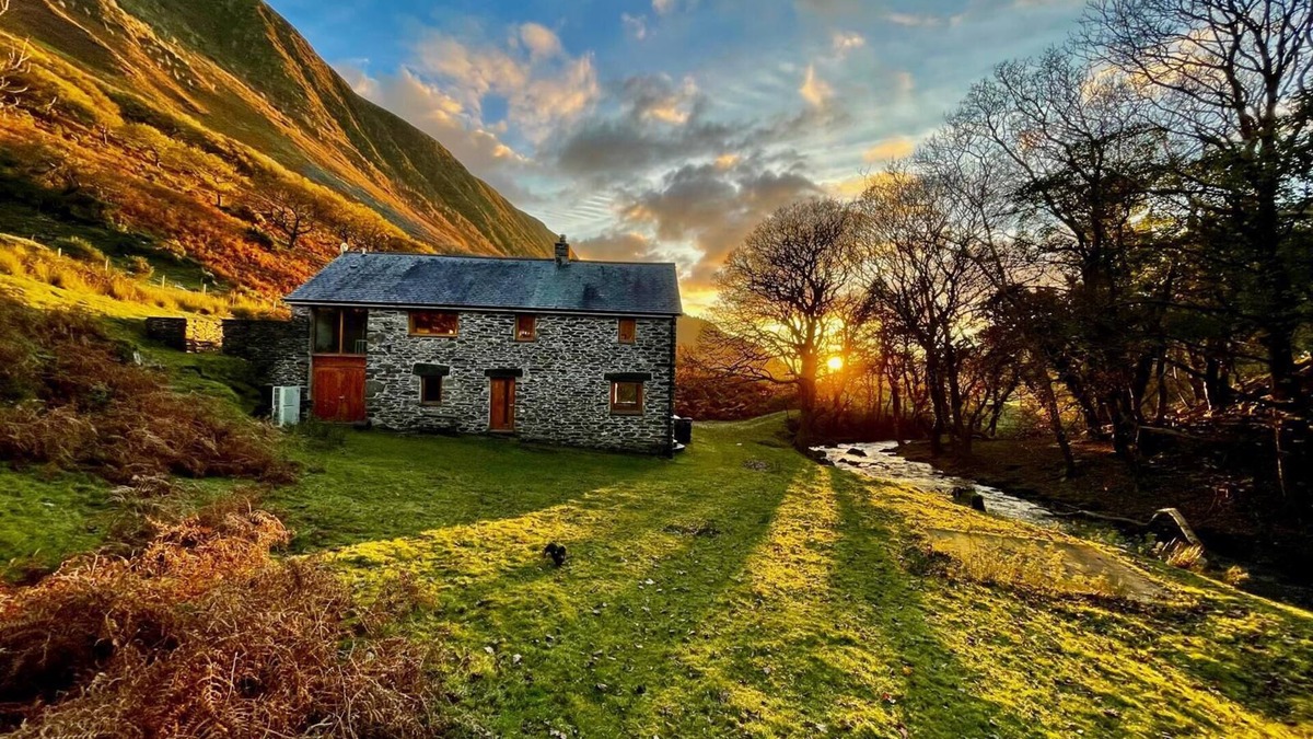 Tywyn Cottage | Converted Watermill With Beautiful River And Majestic Mountains On Doorstep