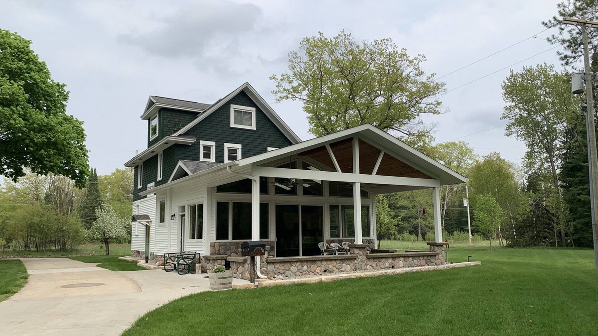 Oscoda House | Cooke Key near Cooke Dam in Oscoda family home you will just love!