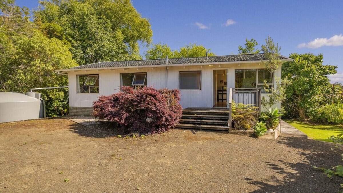 Cooks Beach Cottage | Cooks Beach Cutie - Cooks Beach Holiday Home
