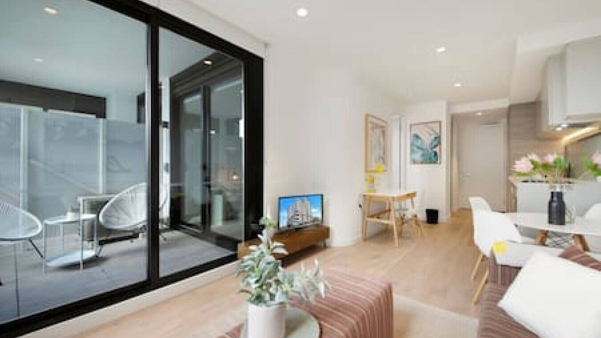 Footscray Apartment | Cool and Contemporary on the City’s Edge