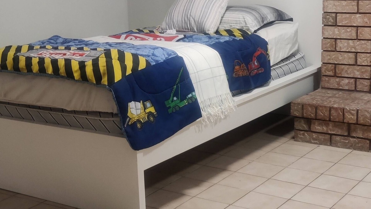 Brampton Apartment | Cool Basement in Brampton Ontario