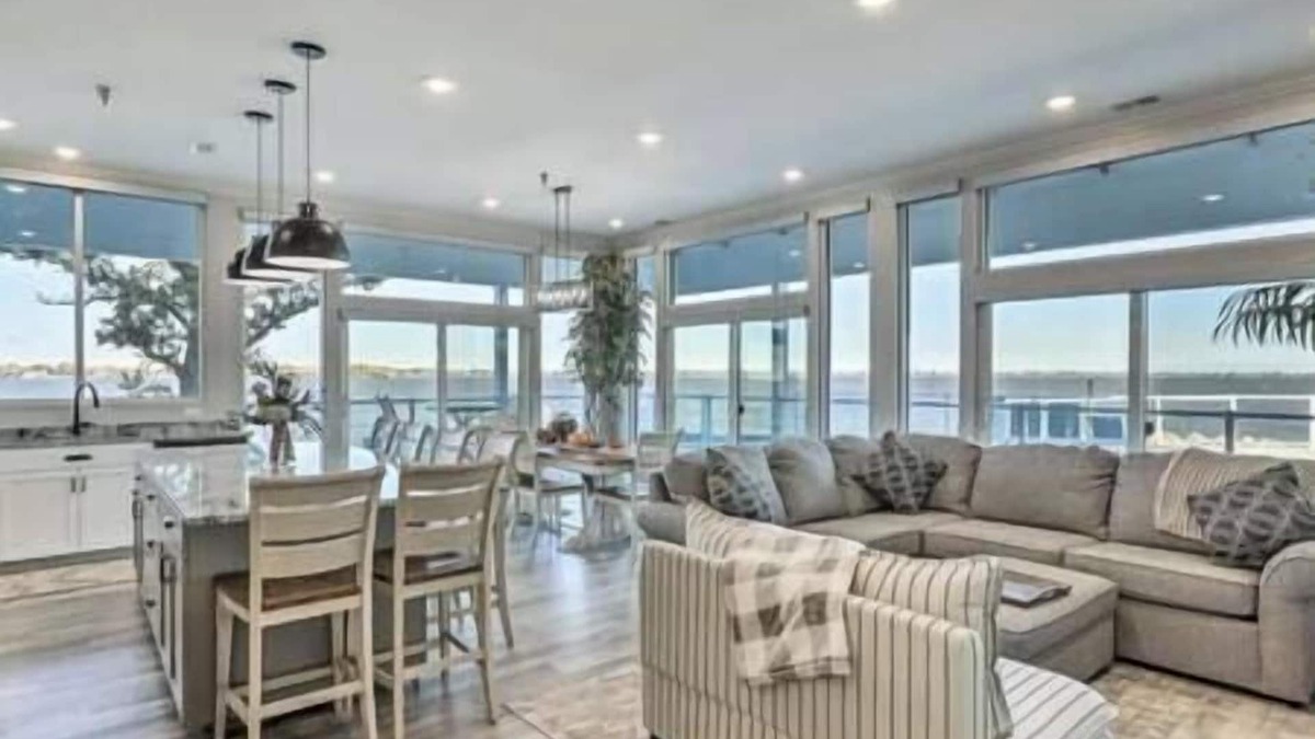 Watertown Apartment | Cool Change Getaways