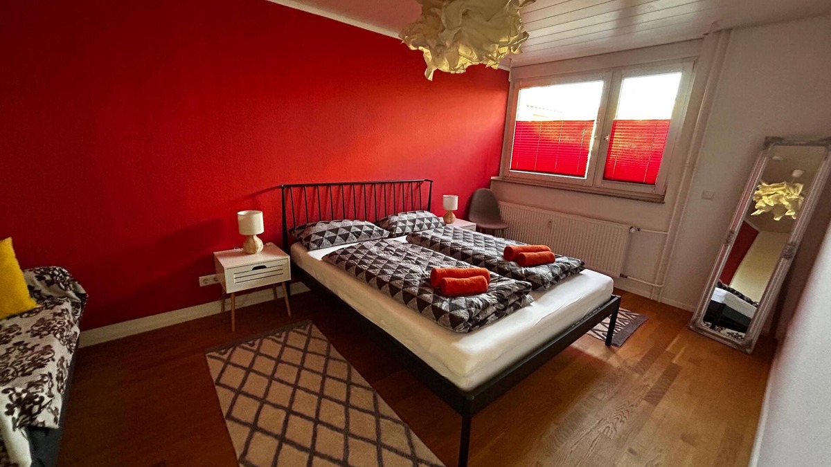 Weil am Rhein Apartment | Cool city apartment in Weil am Rhein, near Vitra and vineyards