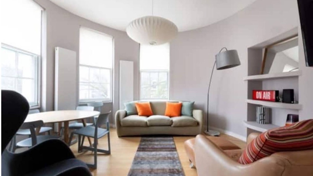Holland Park Apartment | Cool Holland Park Apartment, Near Park