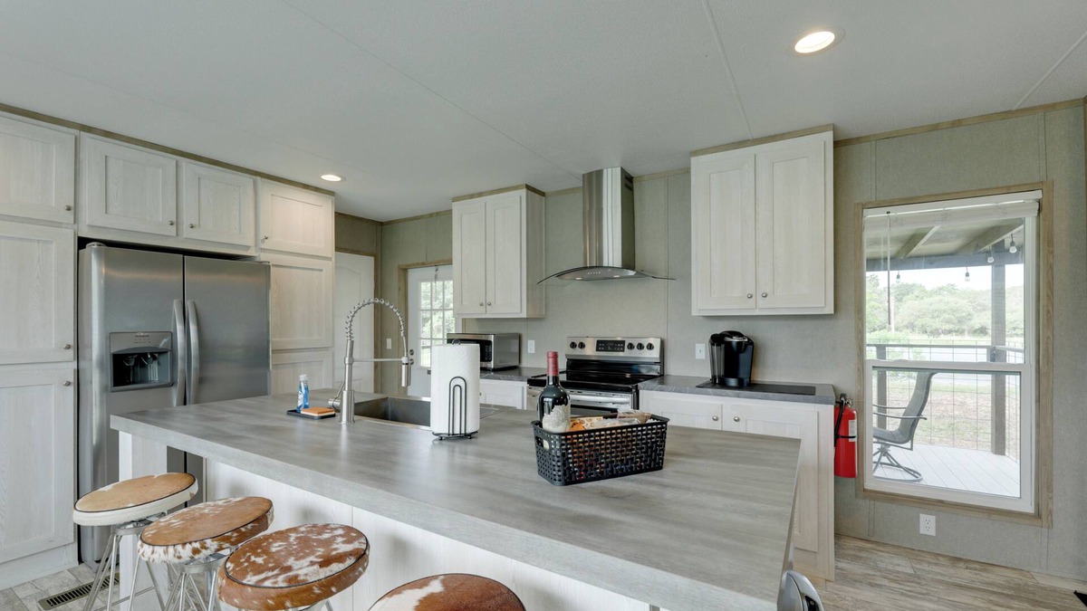 Sublime Cottage | Cool Mornings, Crackling Fires, Monster Catfish!
