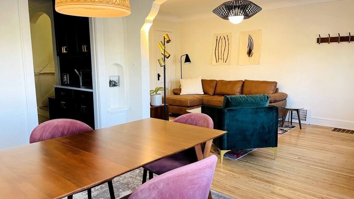 Union Park Cottage | Cool, Quiet, and Comfortable Cottage Near Mac