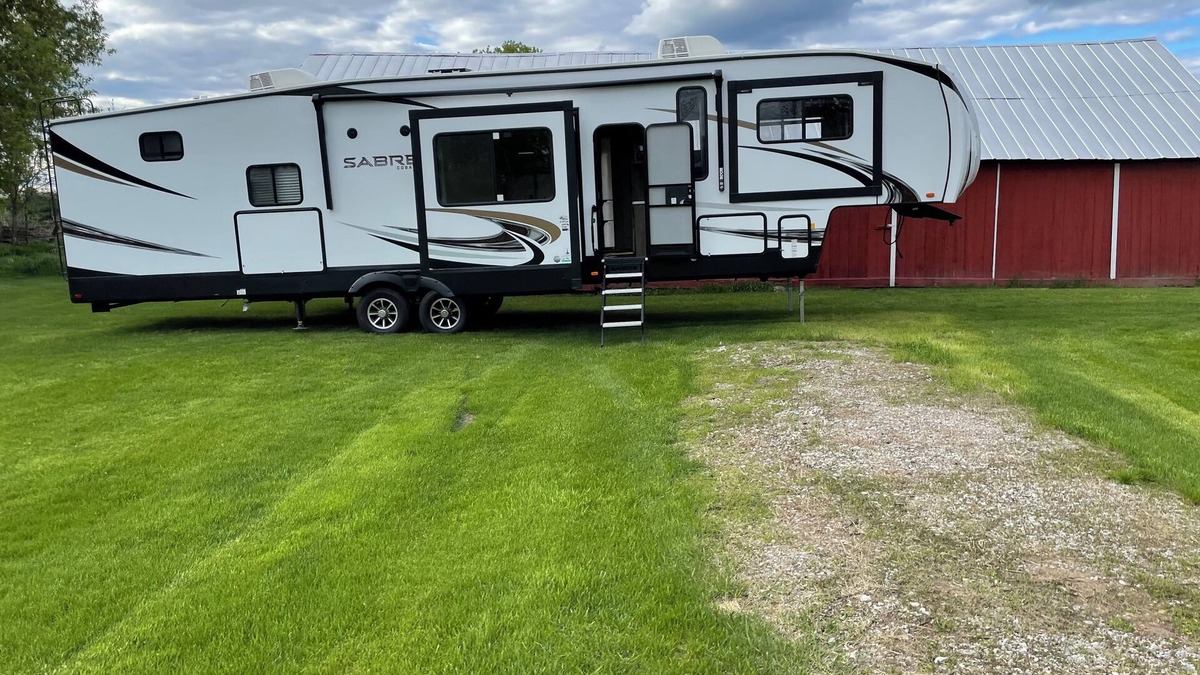 Milton House | Cool RV with AC in charming Milton