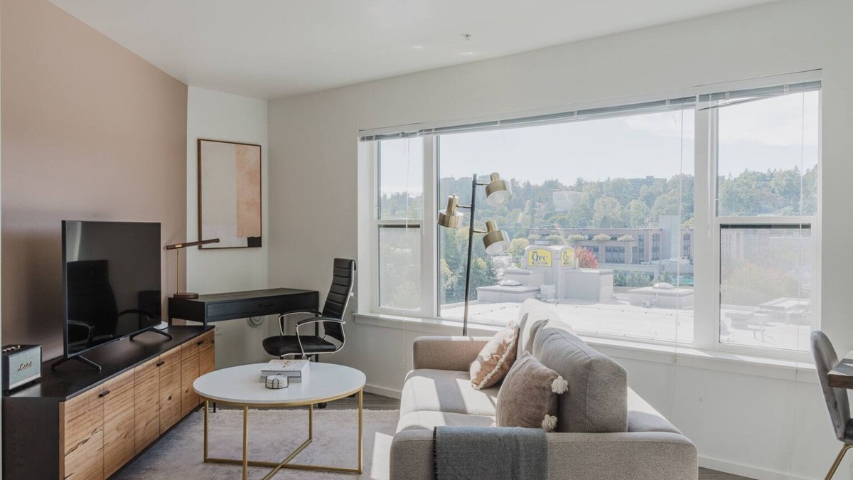 University District Apartment | Cool U District 1BR w/Gym, BBQ, W/D & Rooftop