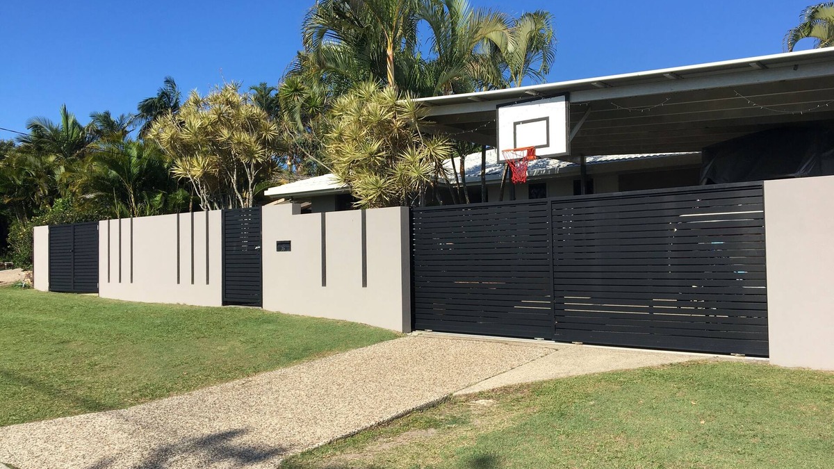 Coolum Beach House | Coolum Escapes - Walk to everything, minutes to beach