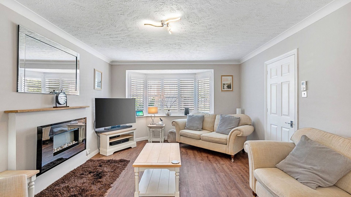 Upper Dicker Ski Chalet | Coopers Way