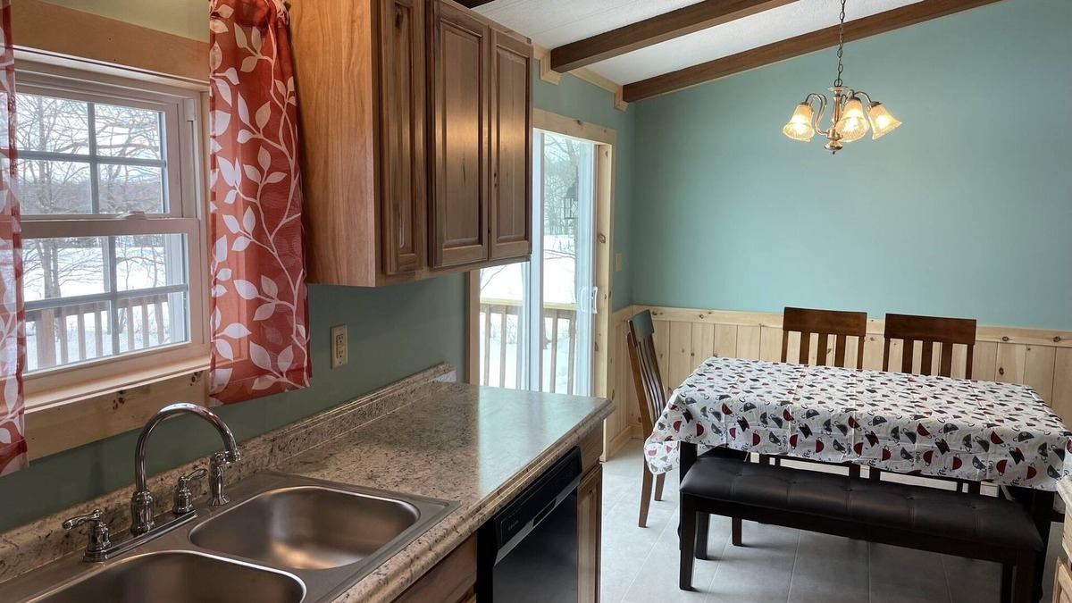 Milford Cottage | Cooperstown Double Play Hilltop Cottage Near HOF