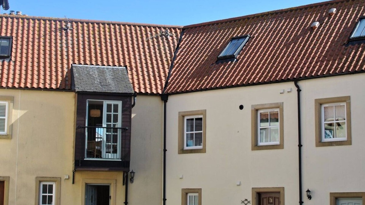 Kilrenny House | Coorie Cottage- stylish townhouse Anstruther