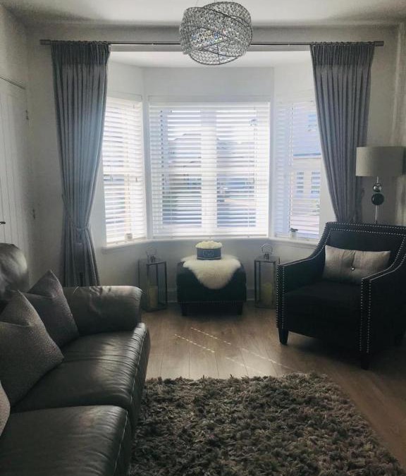 Glasgow House | cop 26 full house for rent with private parking