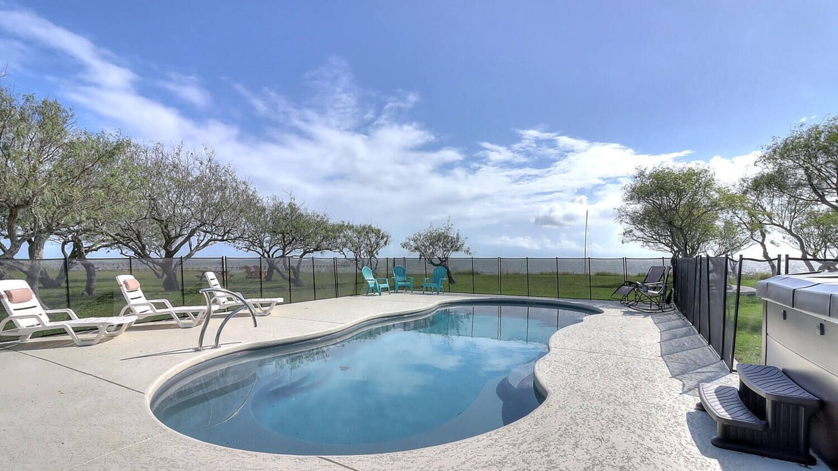 Bayside House | Copano Bay Retreat! Pool, Hot Tub, Lighted Pier! Right on Copano Bay!