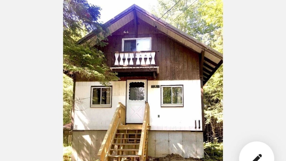 Stratton House | Coplin Camp 7 Miles from Sugarloaf