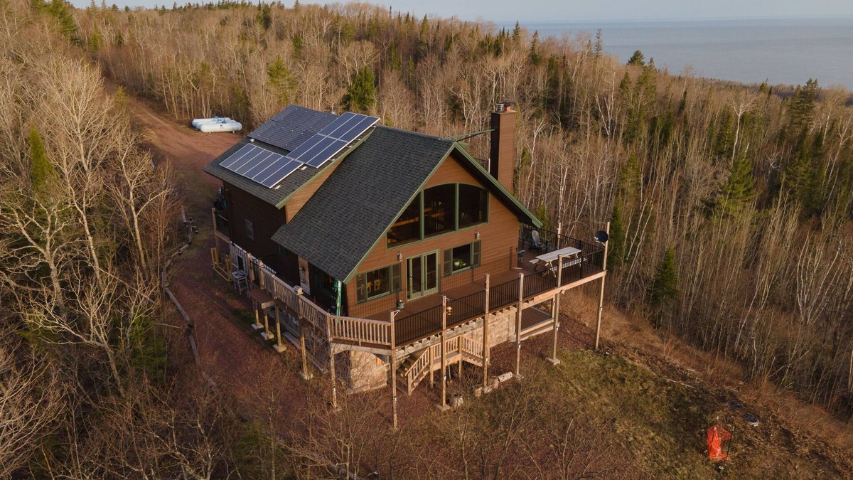 Mohawk House | Copper Harbor - The Ultimate In Scenery & Seclusion On Brockway Mountain