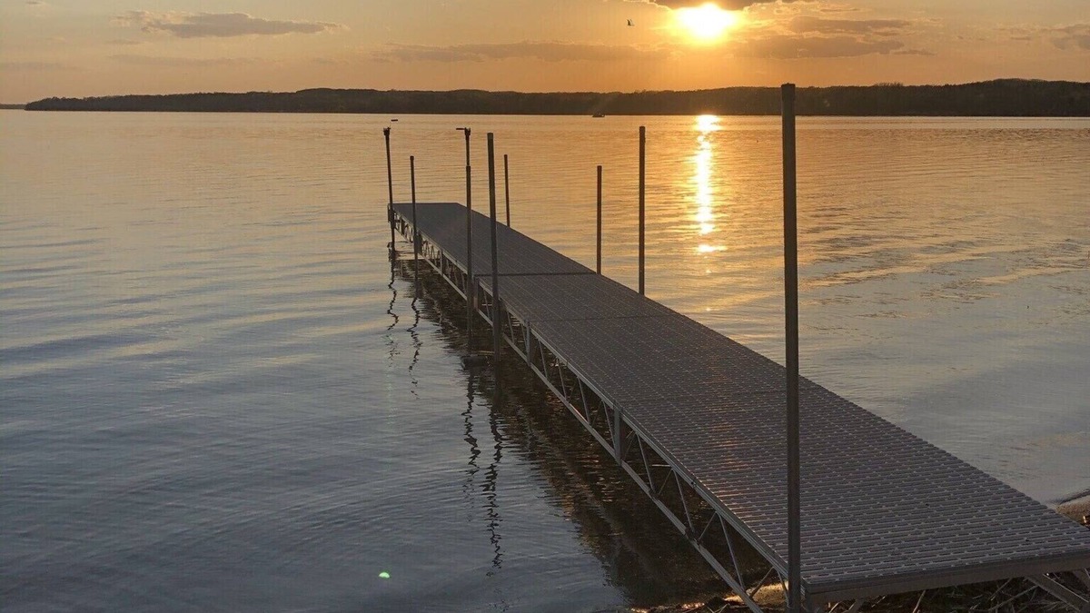 Miltona House | Copper Lodge - Lake Miltona