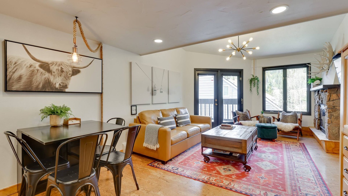 Copper Mountain Village Condo | Copper Mtn Condo w/Pool Access: Ski-In/Walk-Out!