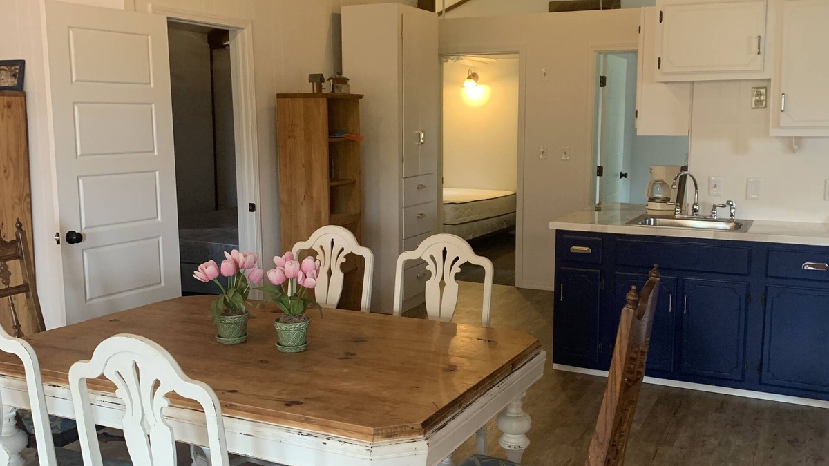 Rogers Hotel | Coppermine Lodge