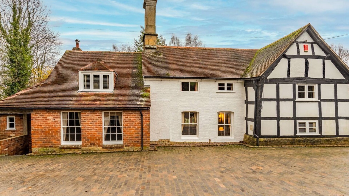 Ashton Under Hill Cottage | Coppice House - Pet Friendly near Broadway