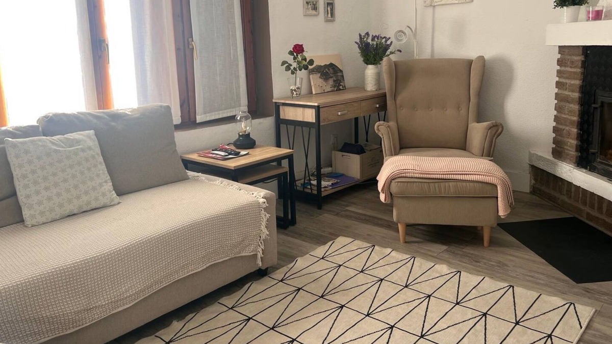 Yesa House | Coqueta casa con jardín privado. Las mascotas son bienvenidas.