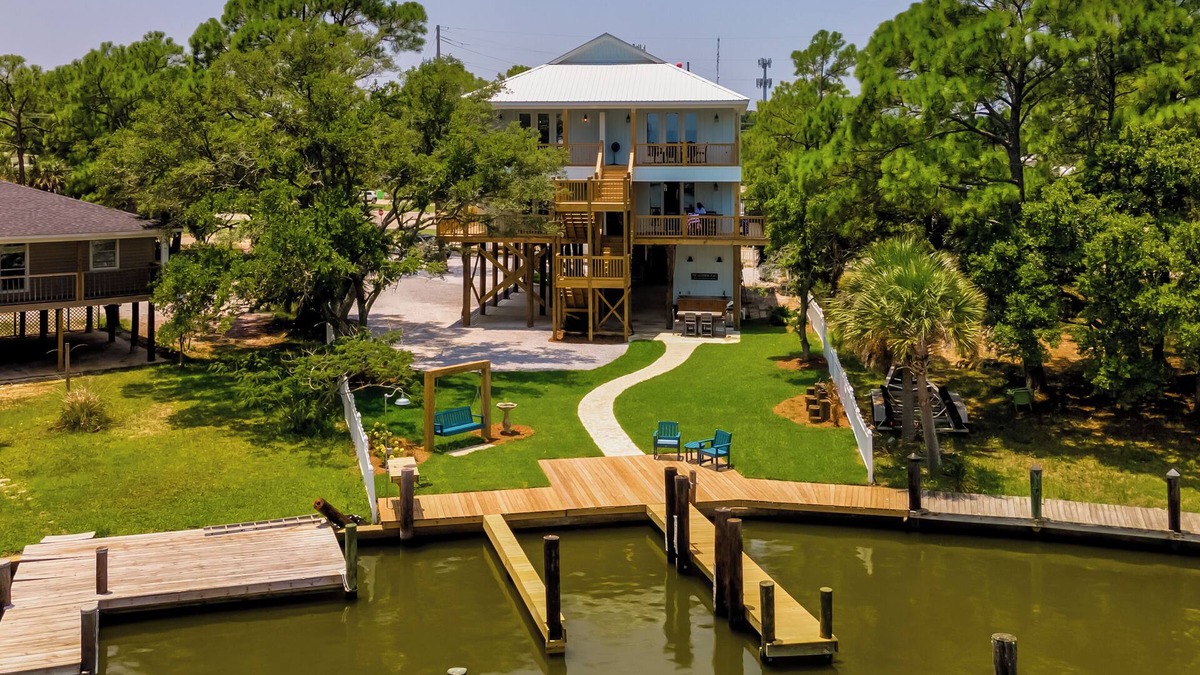 Pass Chateau Harbor Villa | Coral Bay 3 Luxury Villa on Indian Bay with Boat Dock