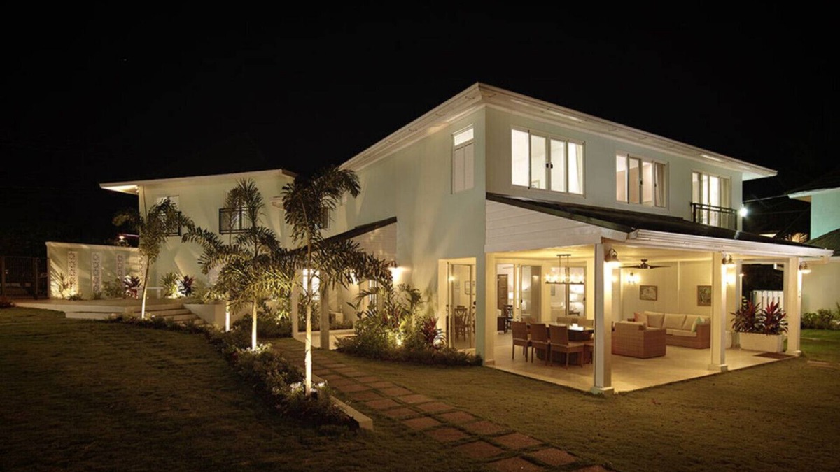 Tower Isle Villa | Coral Cay Villa Beachfront Retreat Pool, Panoramic Ocean Views & Modern Design